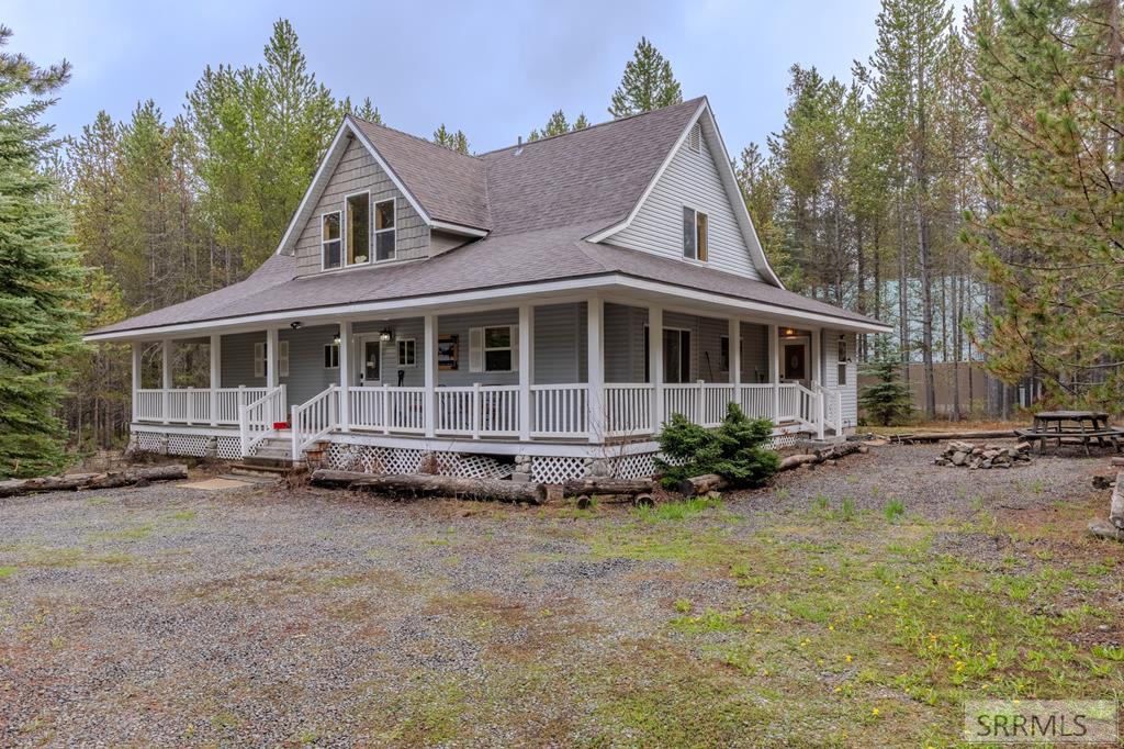 3759 Bills Loop North Rd Property Photo 1