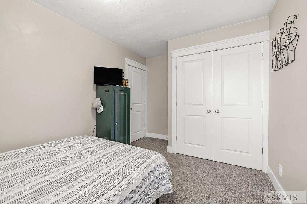 806 N 650 E Property Photo 16