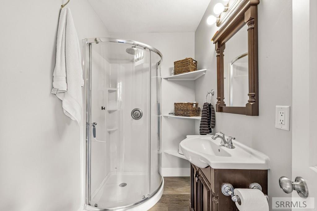 806 N 650 E Property Photo 17