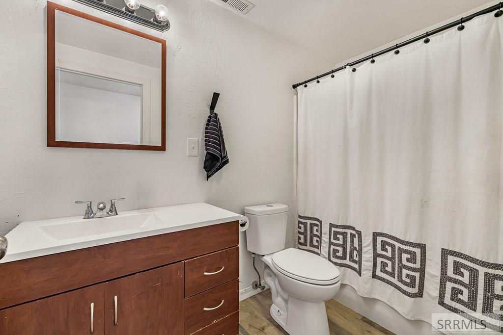 806 N 650 E Property Photo 22