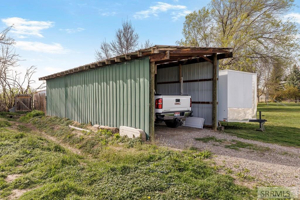 806 N 650 E Property Photo 37