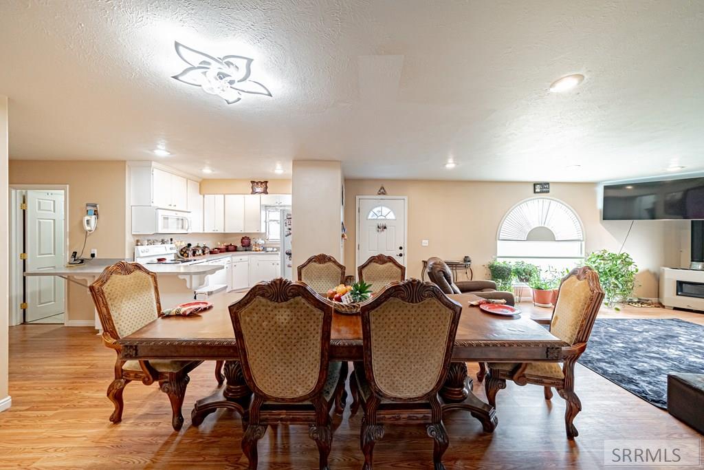 2492 E 2100 N Property Photo 18