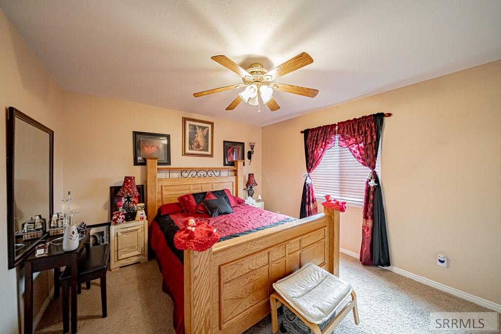2492 E 2100 N Property Photo 20