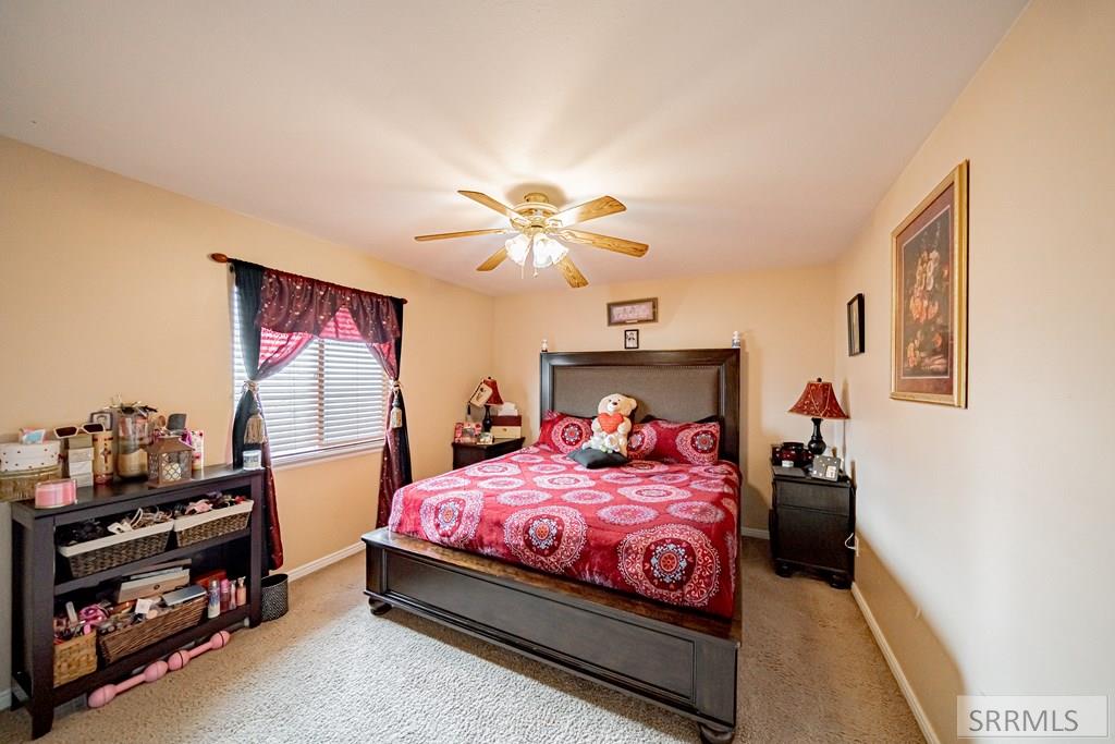 2492 E 2100 N Property Photo 44