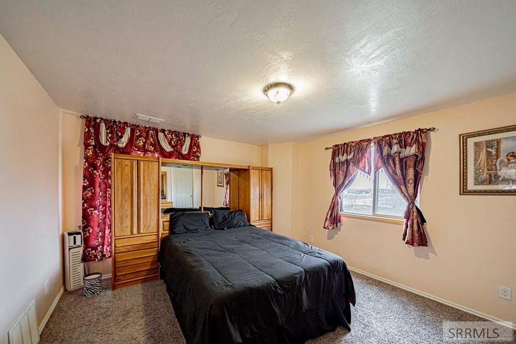 2492 E 2100 N Property Photo 54