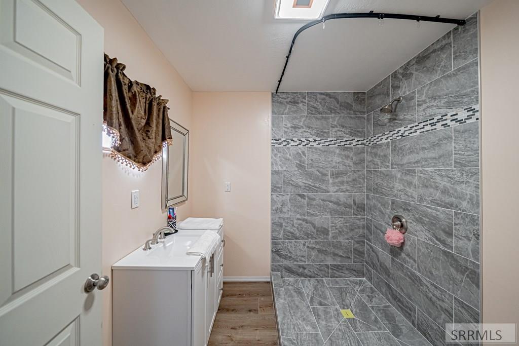 2492 E 2100 N Property Photo 58