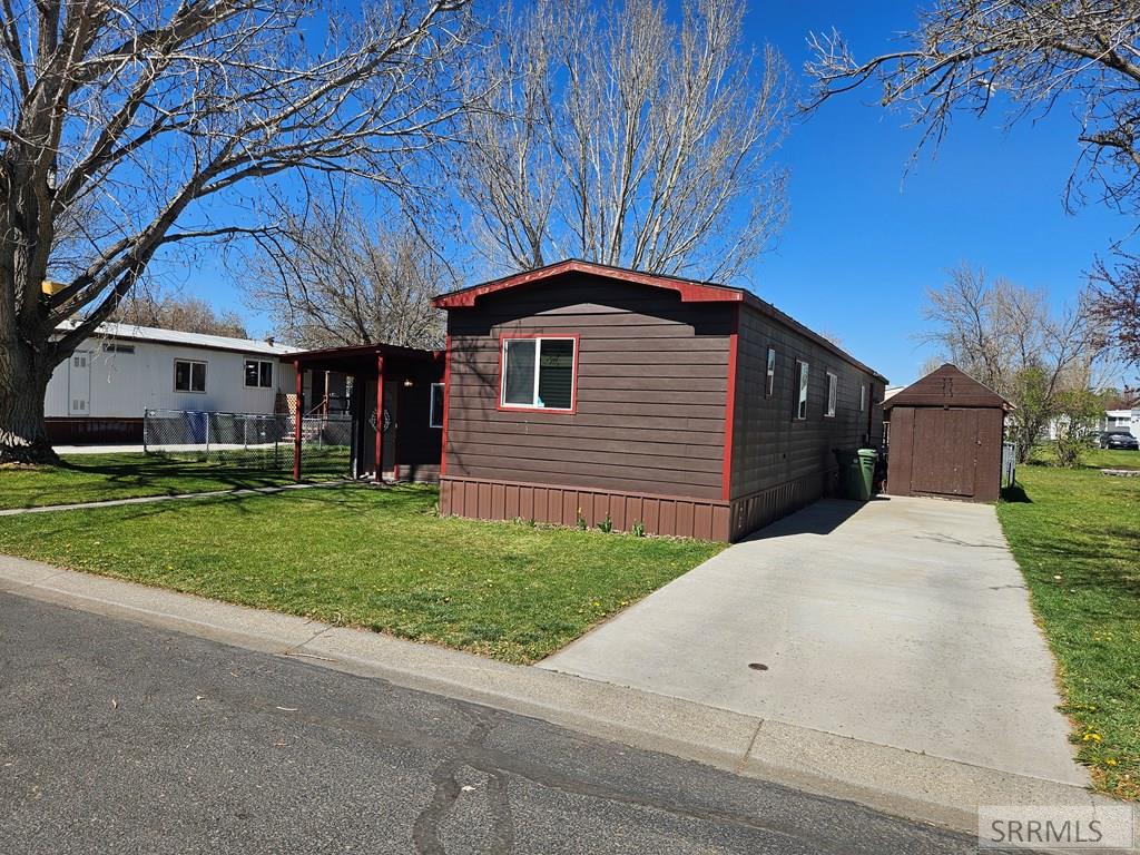 402 Violet Street Property Photo 12