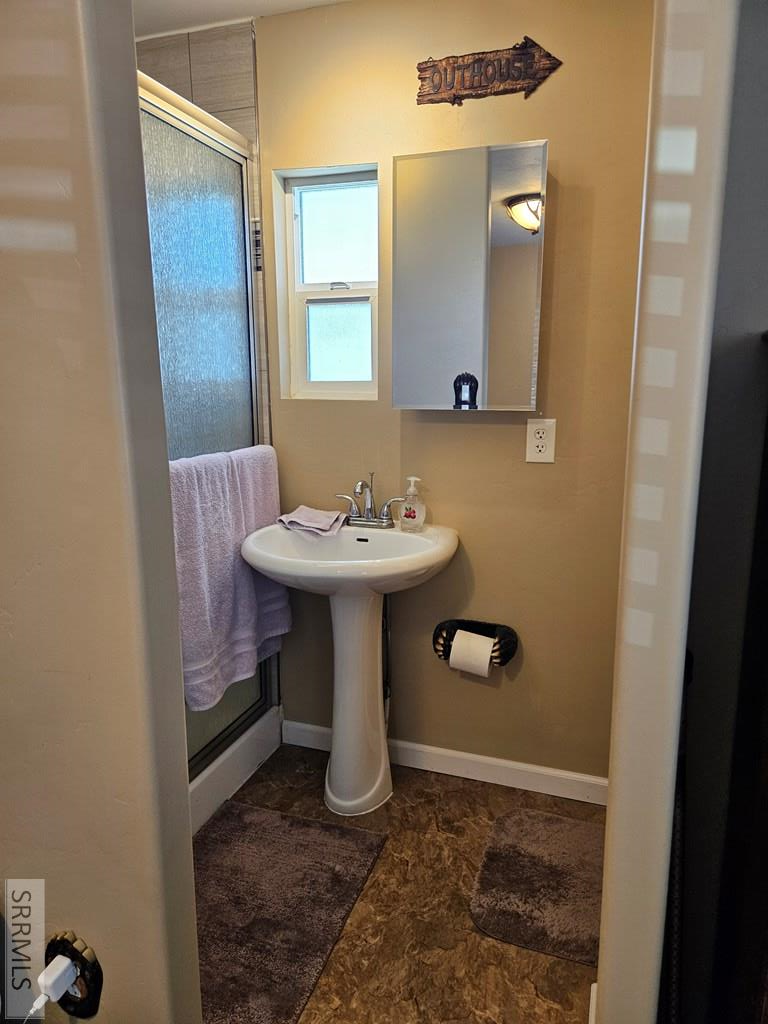 402 Violet Street Property Photo 21
