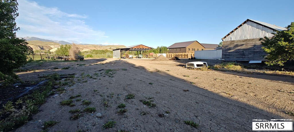 8 Goodman Lane Property Photo 25