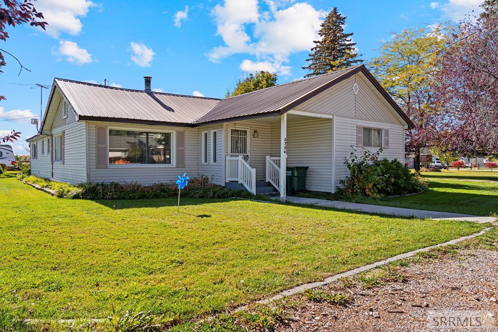 3756 E 800 N Property Photo 1