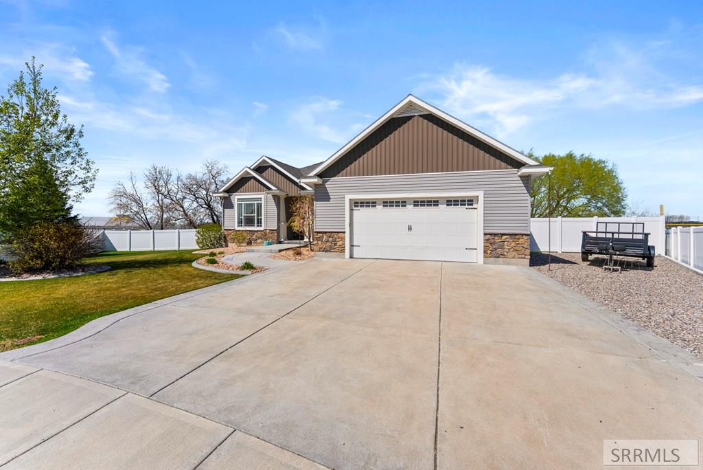 3221 E Ringneck Drive Property Photo 4