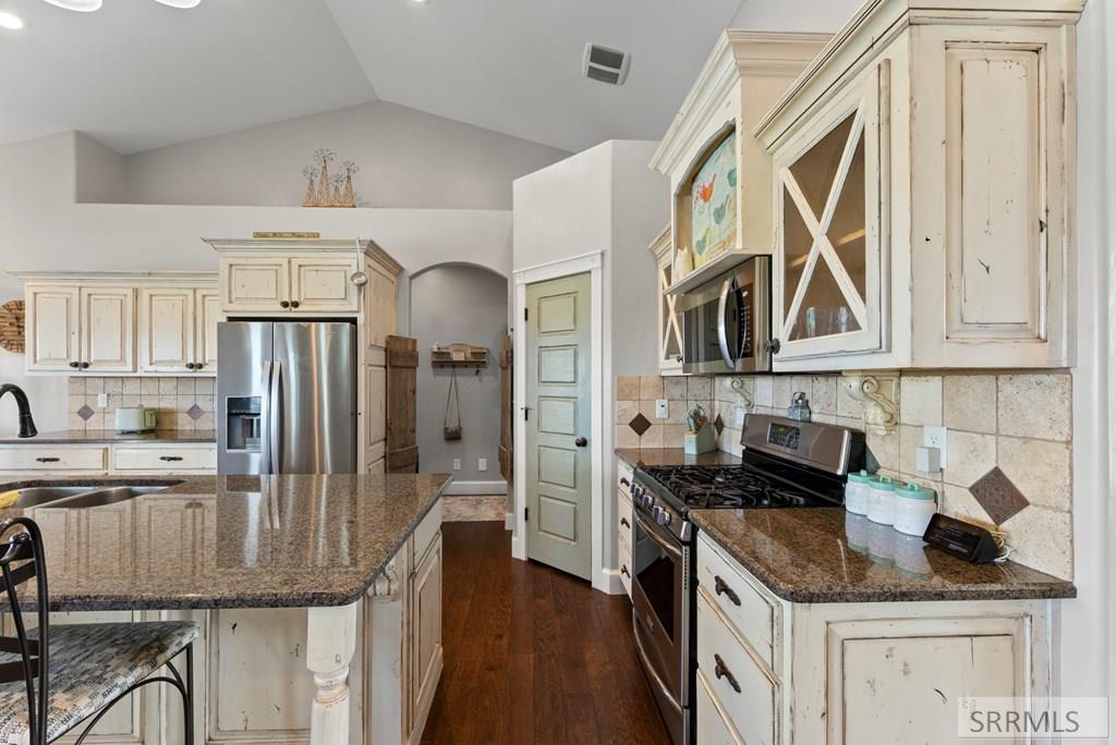 3221 E Ringneck Drive Property Photo 14