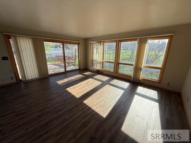 379 Fairway Drive Property Photo 9