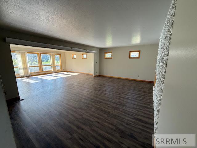 379 Fairway Drive Property Photo 11