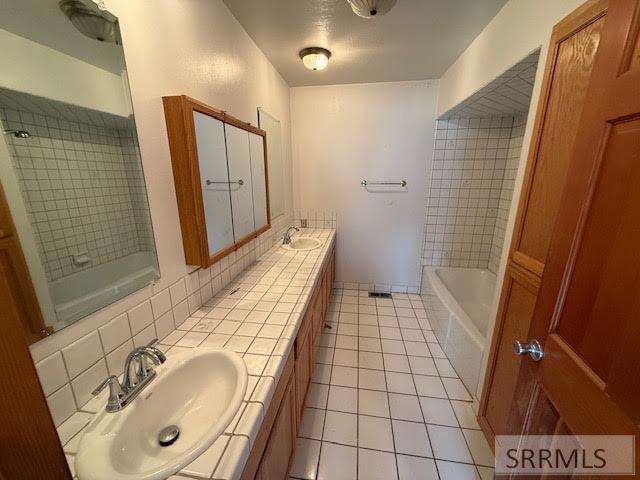 379 Fairway Drive Property Photo 12