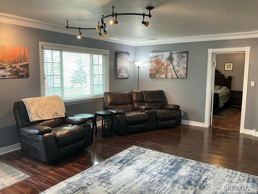 13014 N 105 E Property Photo 4