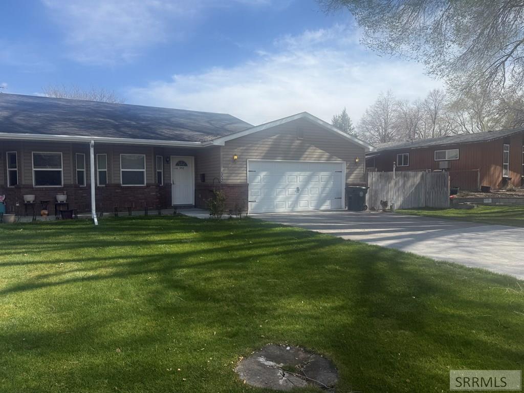 552 Stout Property Photo 2