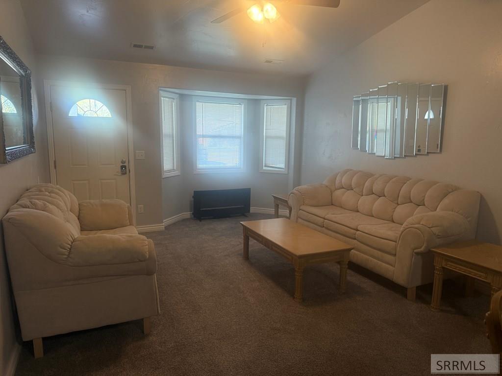 552 Stout Property Photo 7