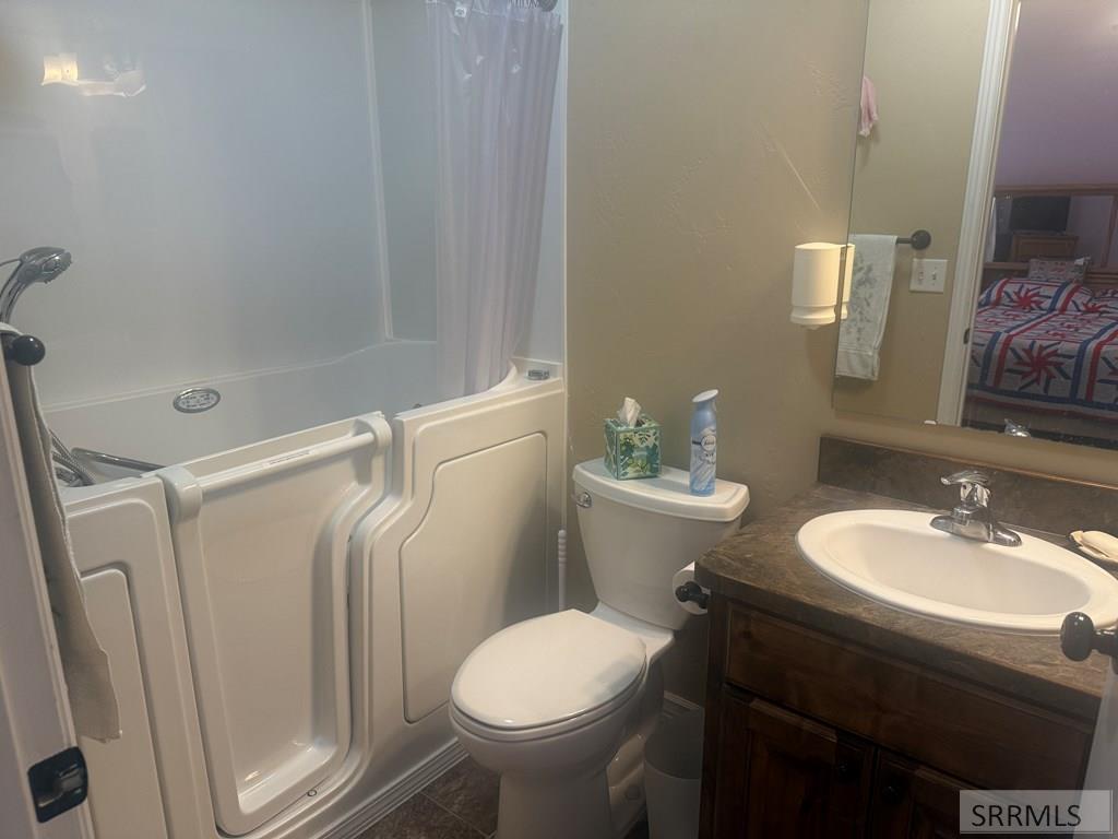 552 Stout Property Photo 18