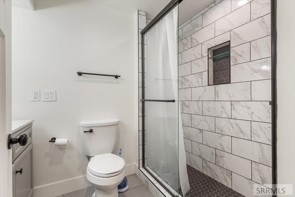 1987 47th Street Property Photo 32