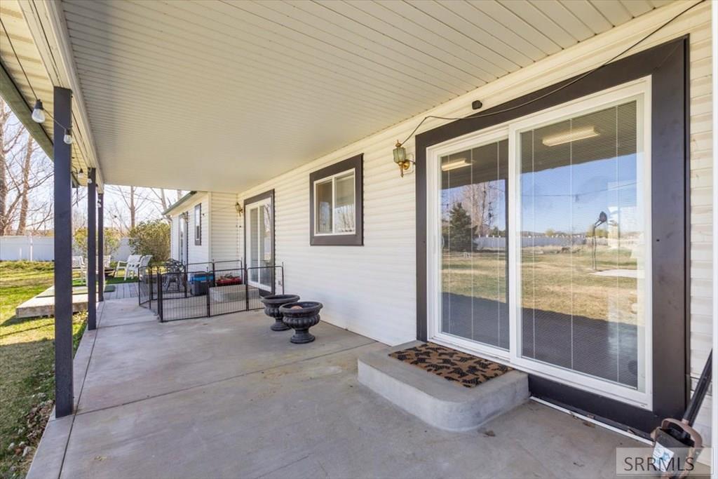 1987 47th Street Property Photo 37