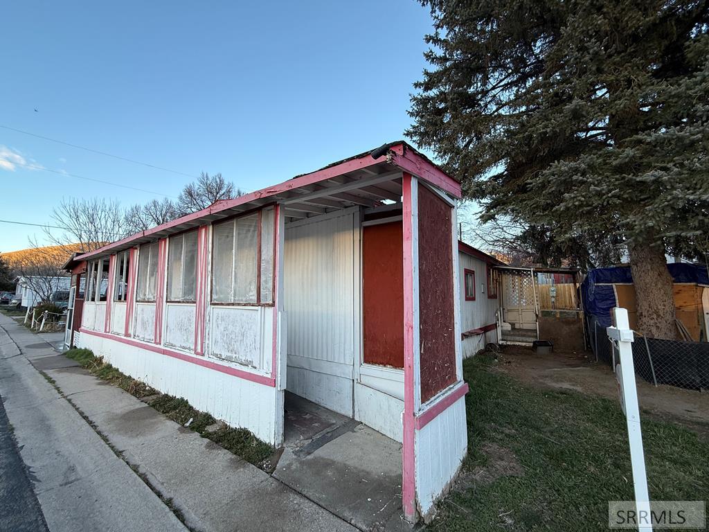 4530 S 5th Avenue # D8 Property Photo 1