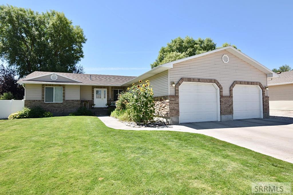 2429 Harold Drive Property Photo 1