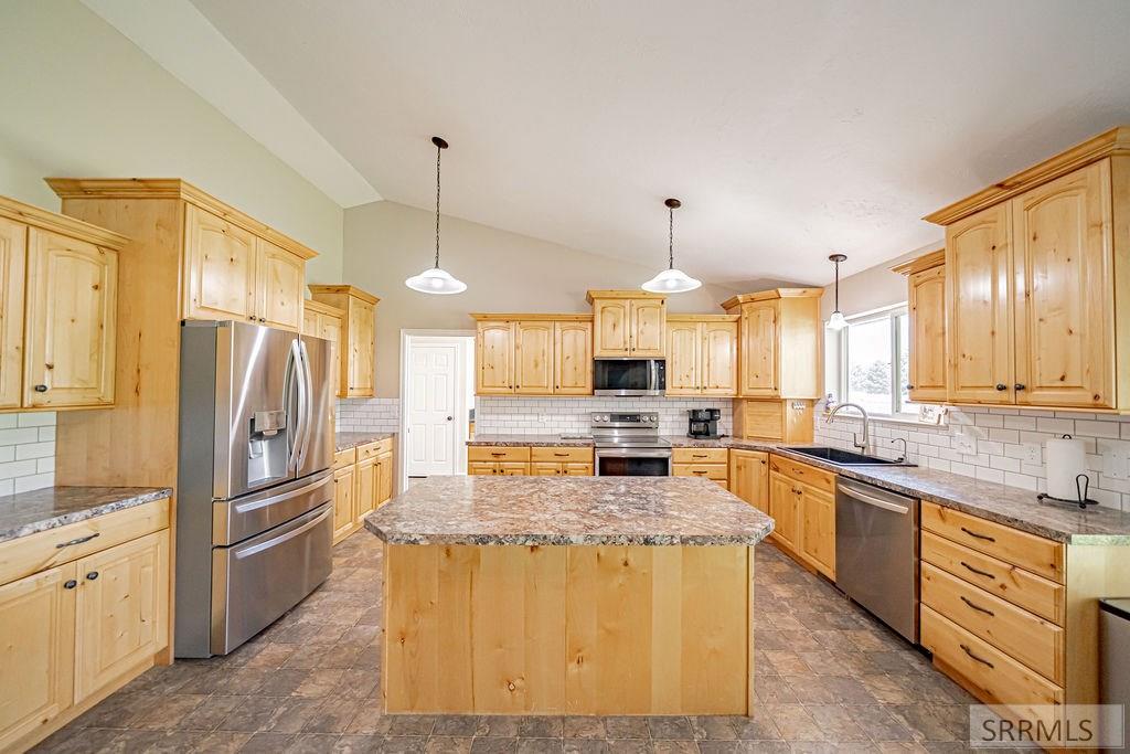 4 N 3700 E Property Photo 4