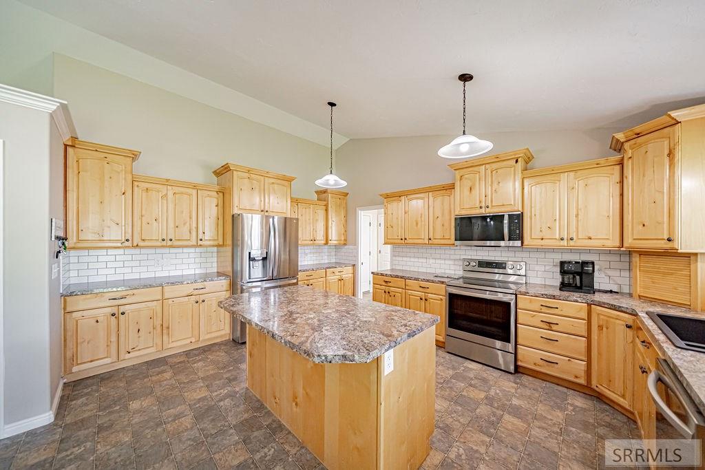 4 N 3700 E Property Photo 5