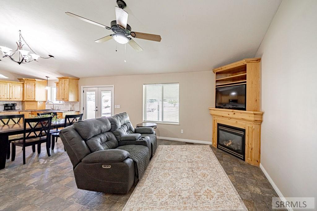 4 N 3700 E Property Photo 16