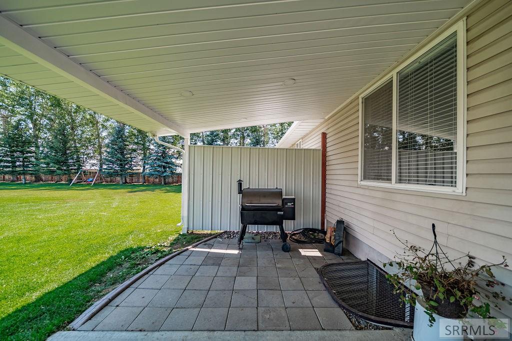 4 N 3700 E Property Photo 81