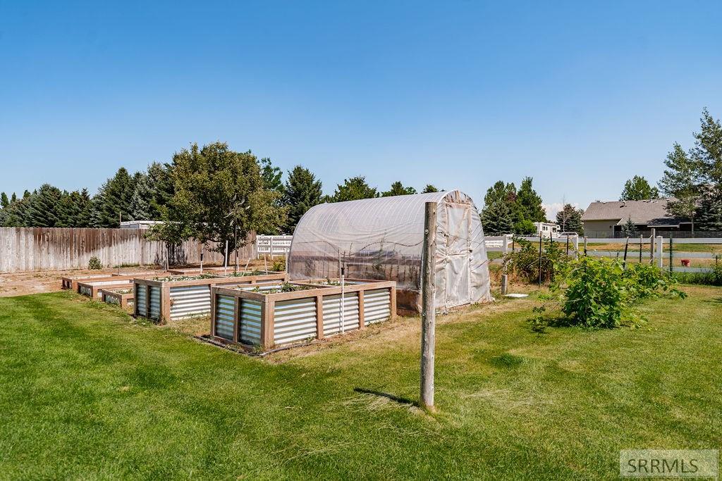 4 N 3700 E Property Photo 88