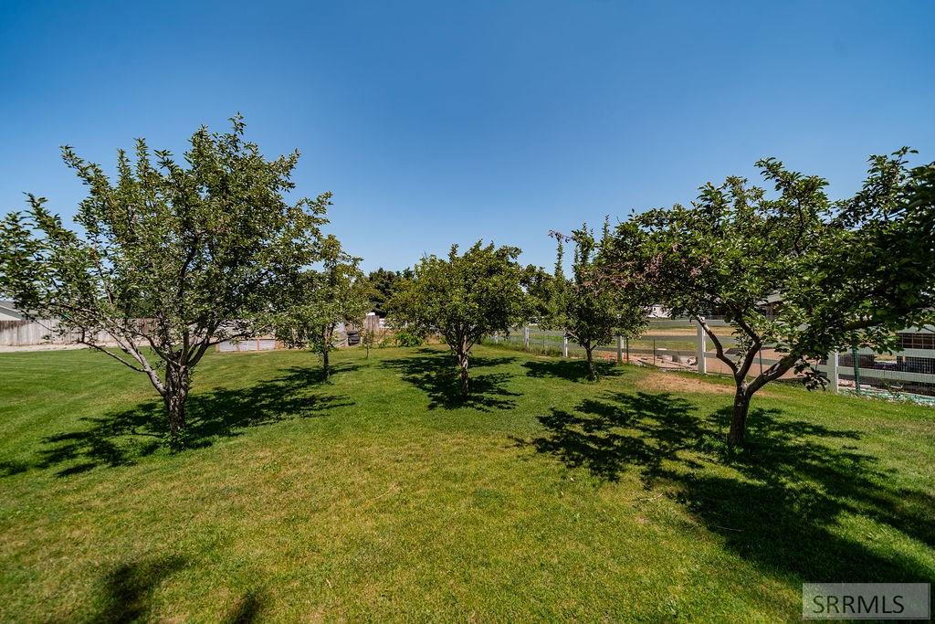 4 N 3700 E Property Photo 89