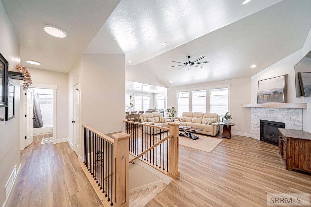 5188 Grassy Hill Property Photo 4