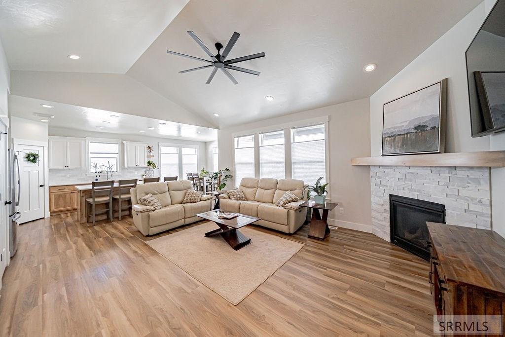 5188 Grassy Hill Property Photo 5