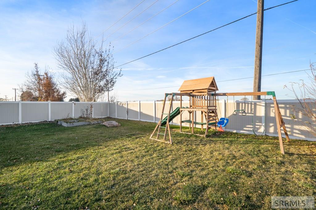 322 North Pointe Drive Property Photo 11