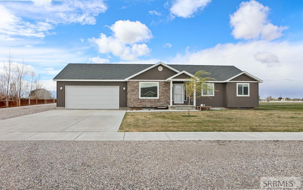 179 N 4032 E Property Photo 2