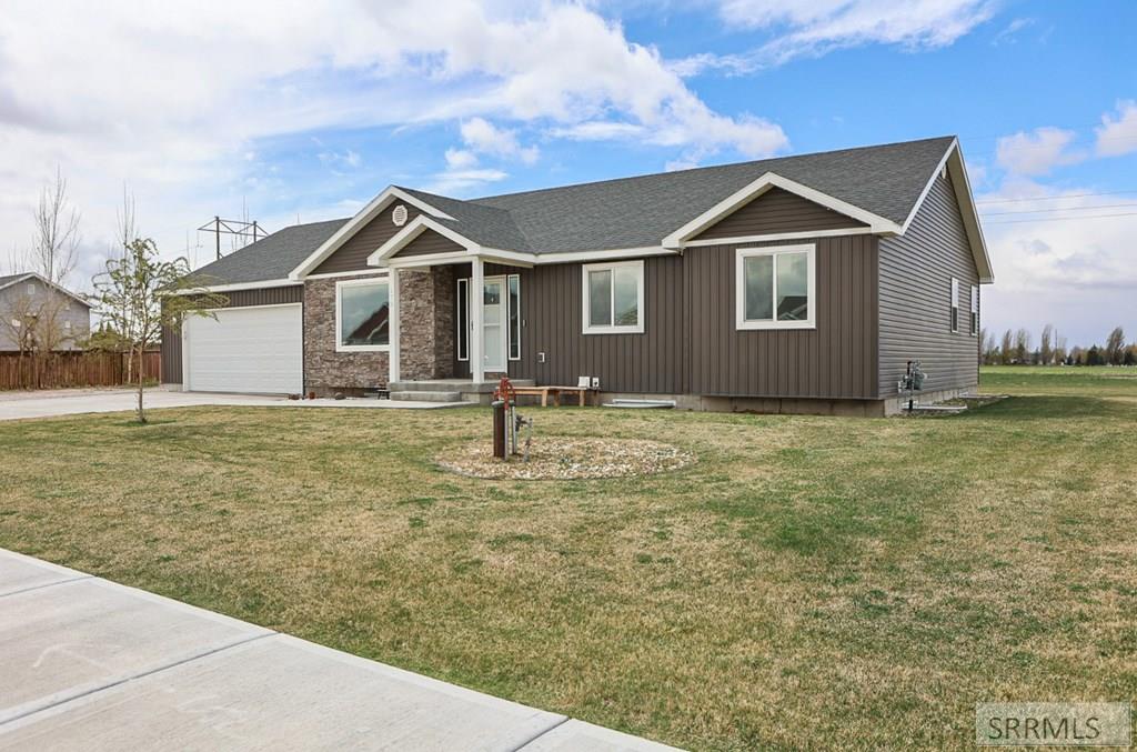 179 N 4032 E Property Photo 7