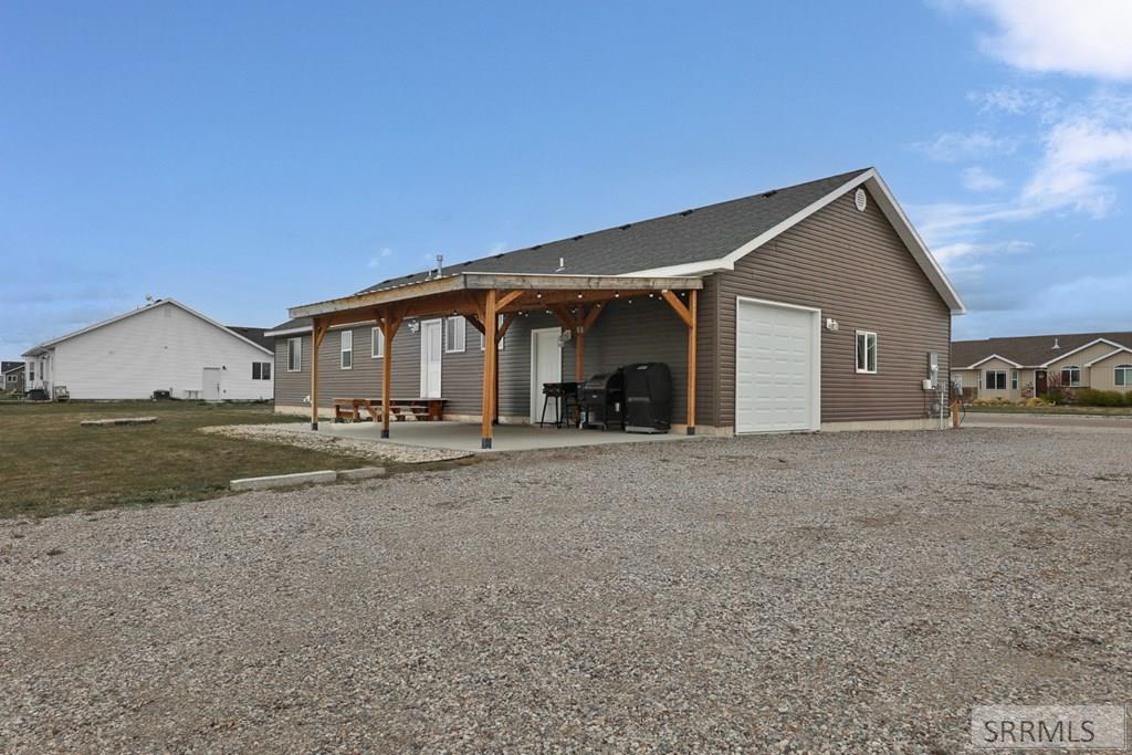 179 N 4032 E Property Photo 10