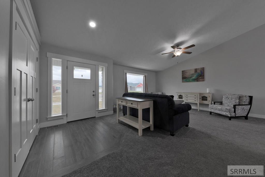 179 N 4032 E Property Photo 15
