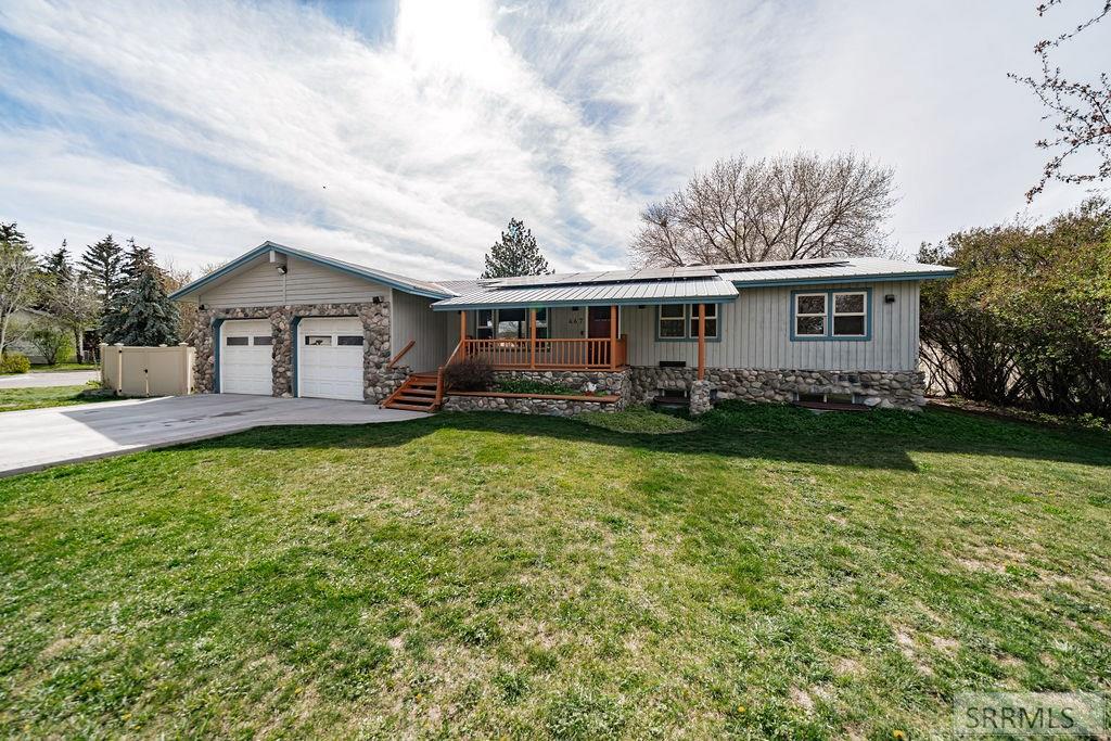 467 N 3 W Property Photo 2
