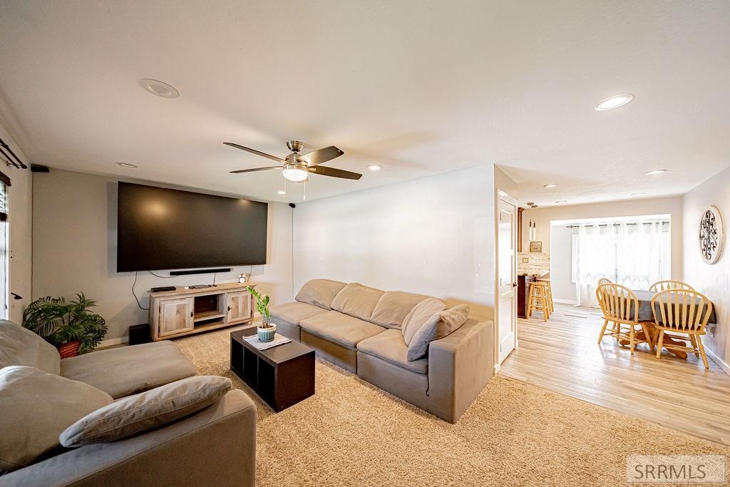 467 N 3 W Property Photo 9