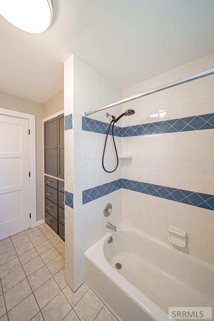 467 N 3 W Property Photo 31