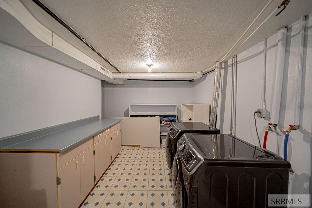 467 N 3 W Property Photo 44