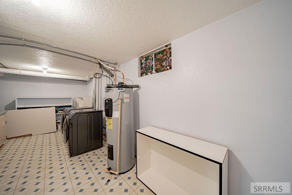 467 N 3 W Property Photo 47