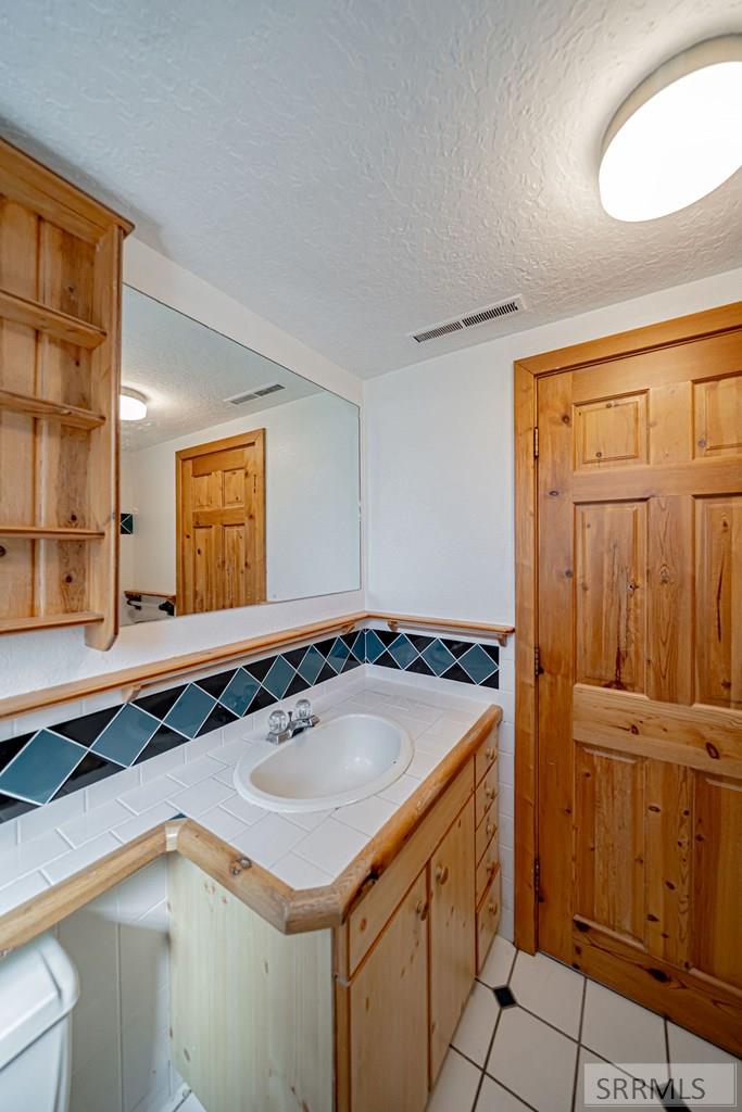 467 N 3 W Property Photo 53