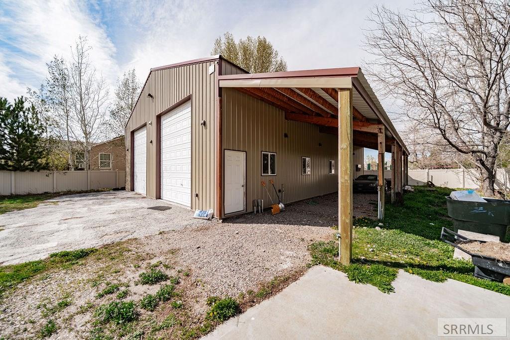 467 N 3 W Property Photo 68