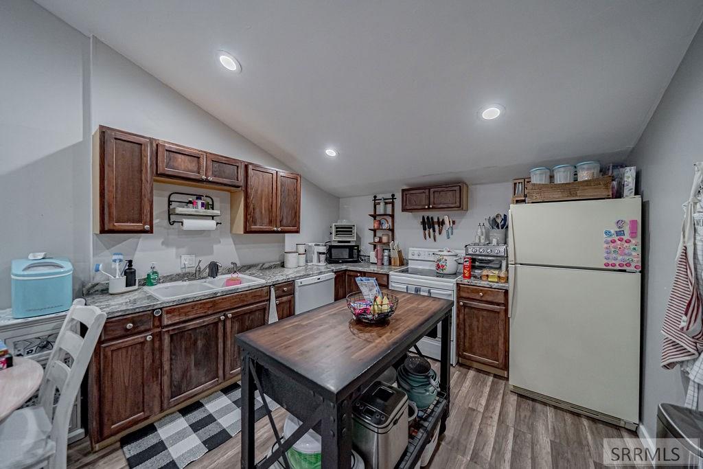 467 N 3 W Property Photo 75