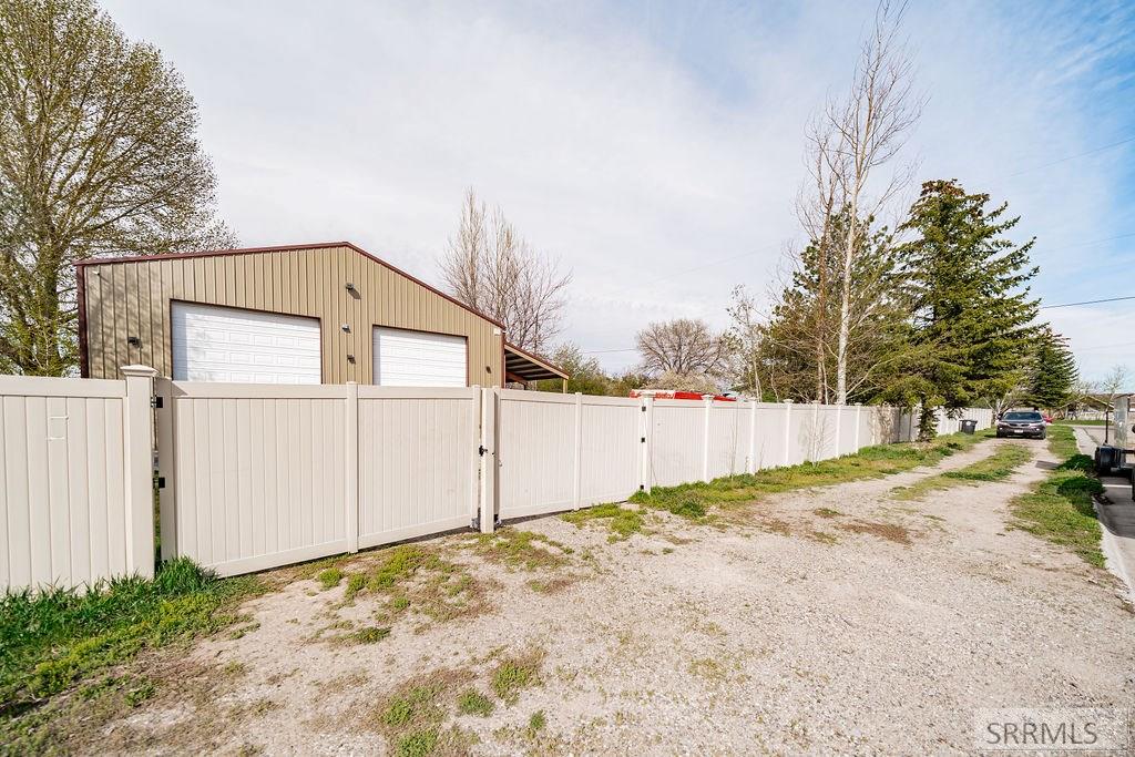 467 N 3 W Property Photo 89