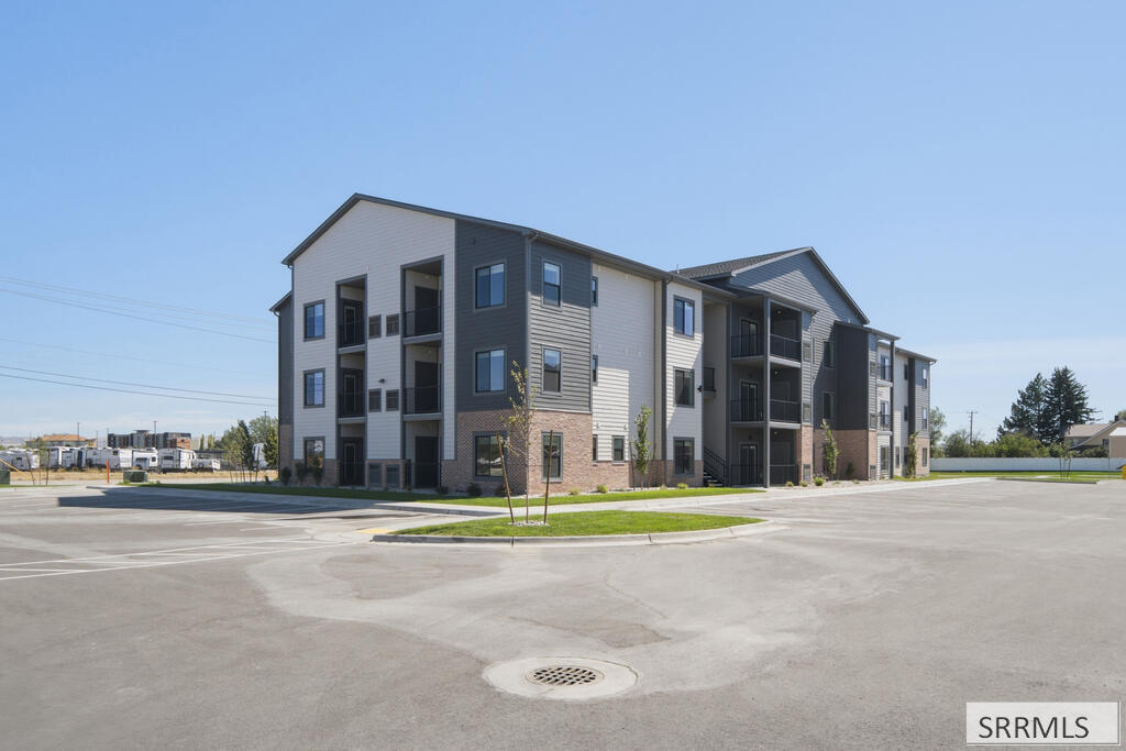 1142 #202 S Skyline Drive # 202 Property Photo 1